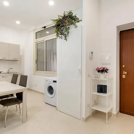 Iflat Lovely And Bright 2 Bed Flat Near Termini