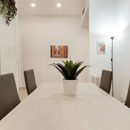 Apartmán Iflat Lovely And Bright 2 Bed Flat Near Termini