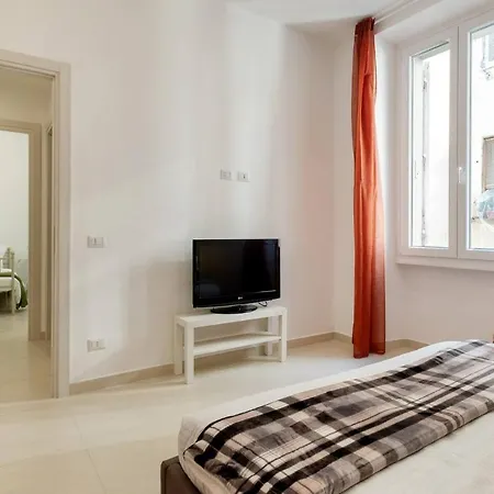 Iflat Lovely And Bright 2 Bed Flat Near Termini *